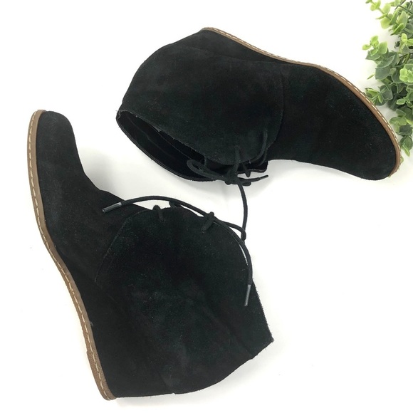 Franco Sarto Acquire - black Suede Booties size 7.5 - Picture 1 of 8
